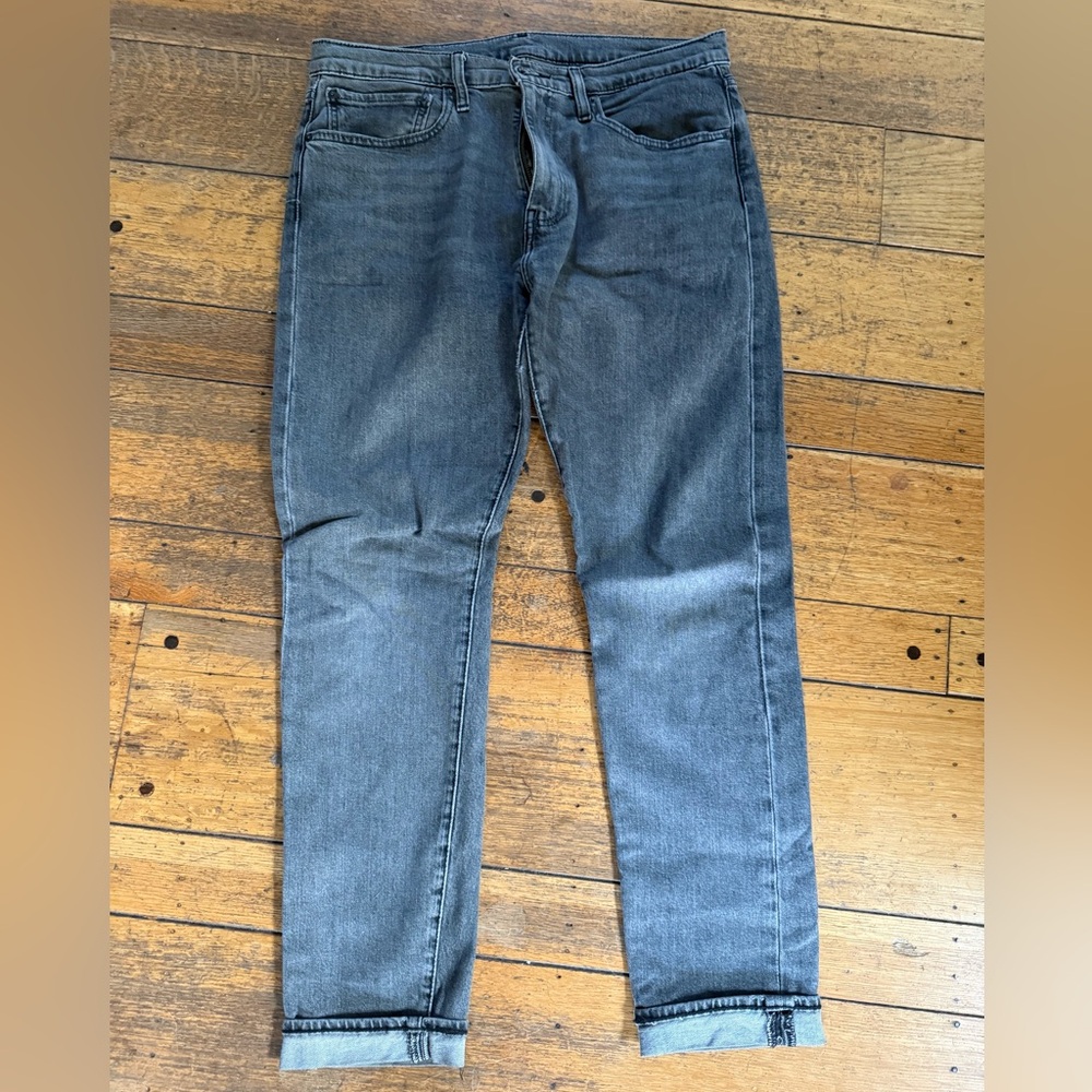 Levi's 512 Gray Slim Jeans Timeless Style